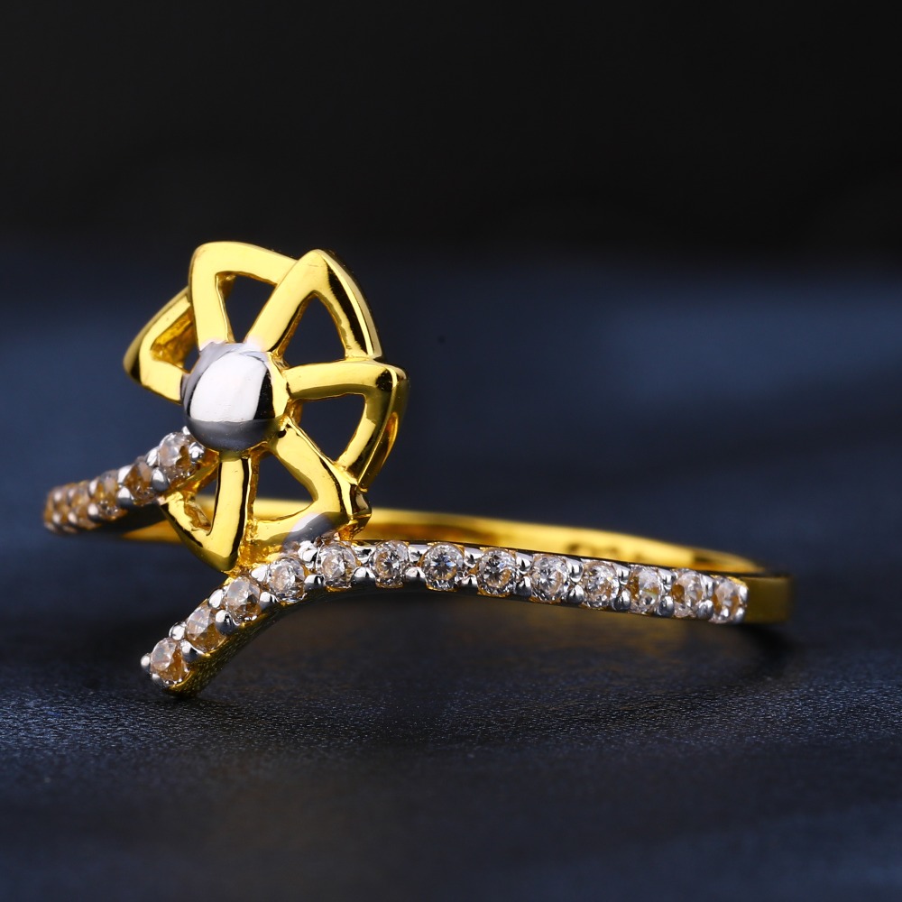 22KT Ladies Gold Exclusive CZ Ring LR853