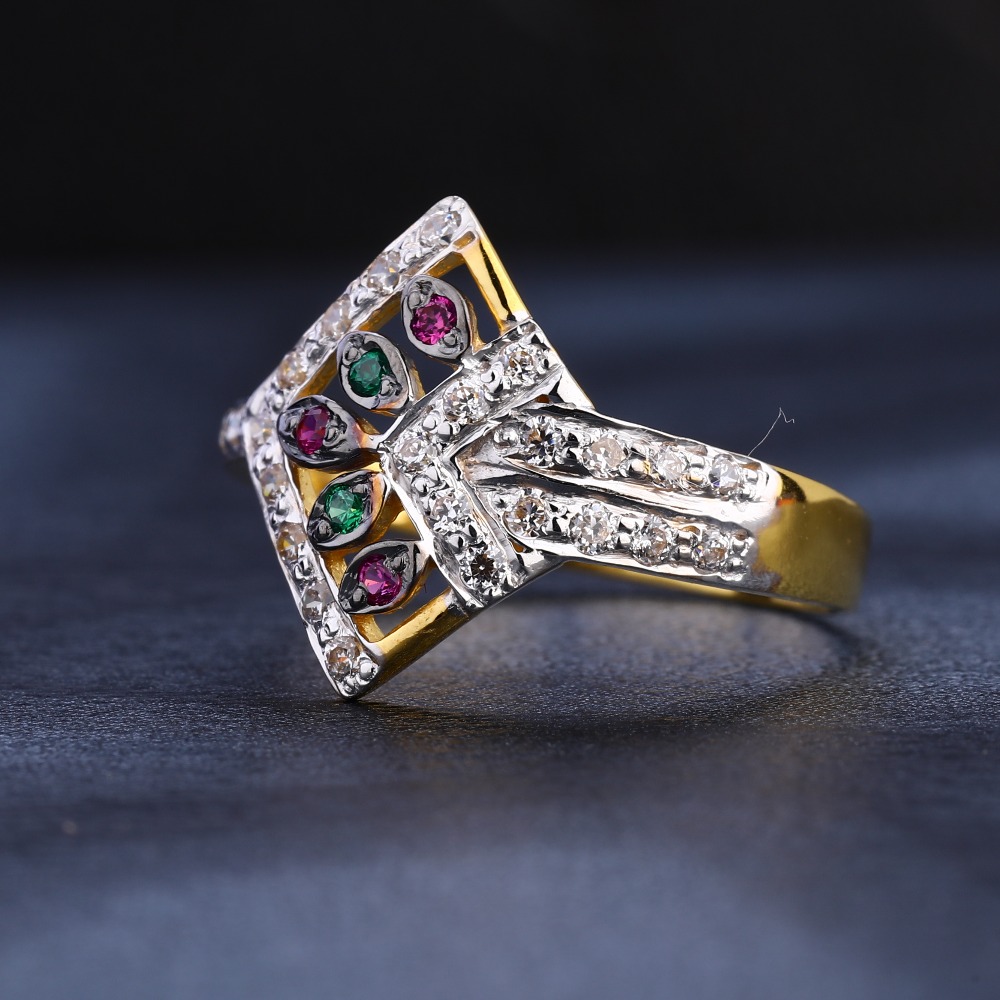 22KT CZ Ladies Stylish  Gold Ring LR1091