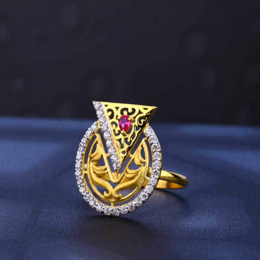 916 Gold Ladies Ring LR518