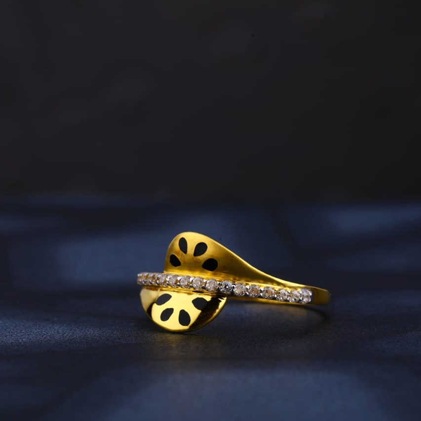 22KT Gold CZ Exclusive Ladies Ring LR805