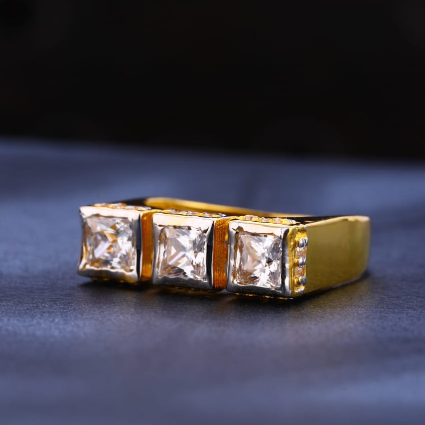 22KT Gold Ladies Designer Ring LR350