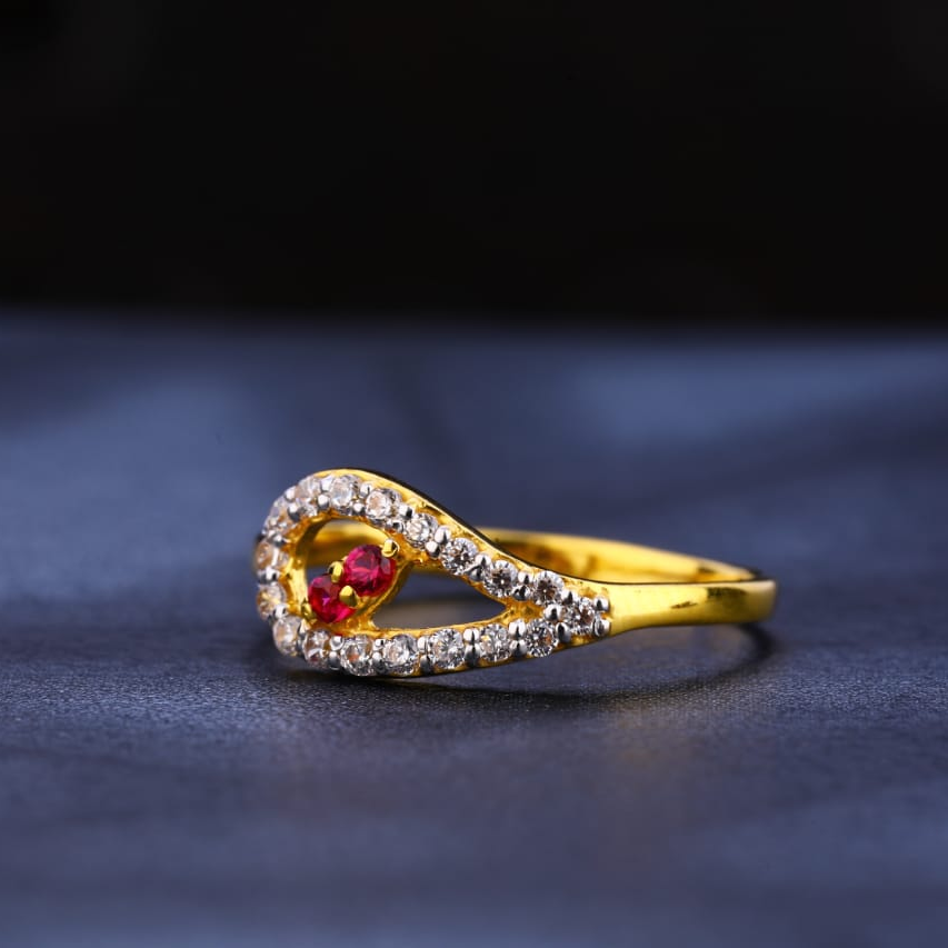 916 Gold CZ Ladies Fancy Ring LR336