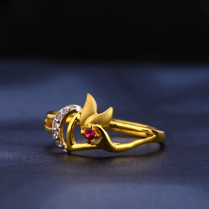 916 Gold Hallmark Classic Ladies Ring LR318