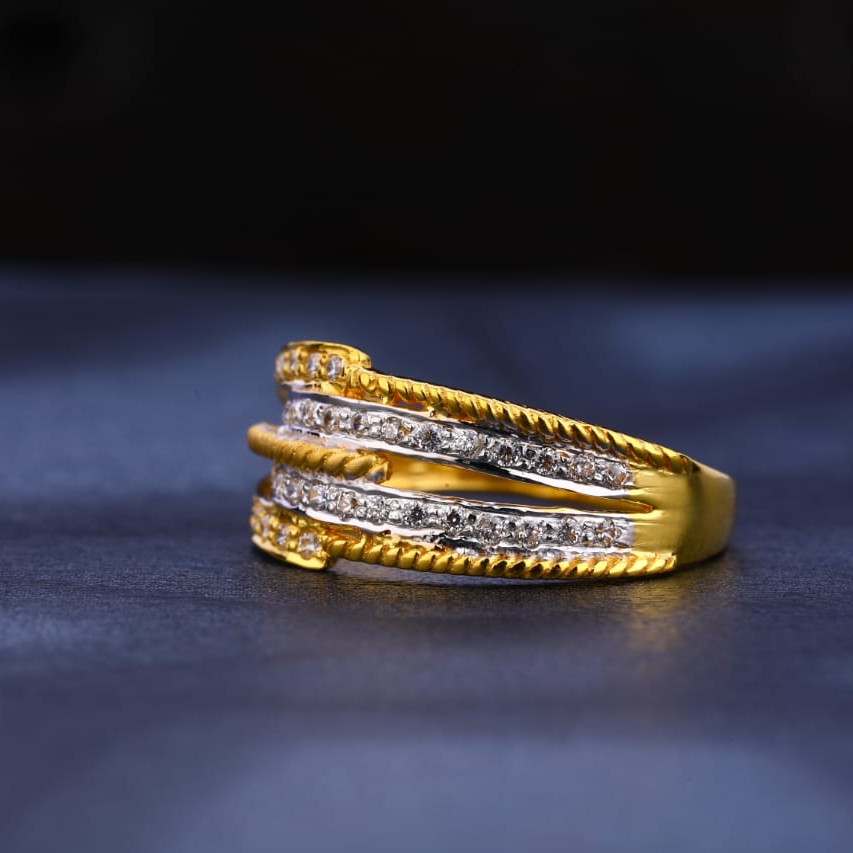 916 Gold Hallmark Ladies Ring LR317