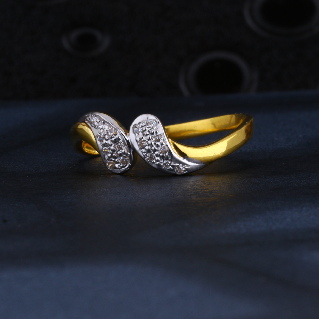 22CT Gold Hallmark Classic Ladies Ring LR1554