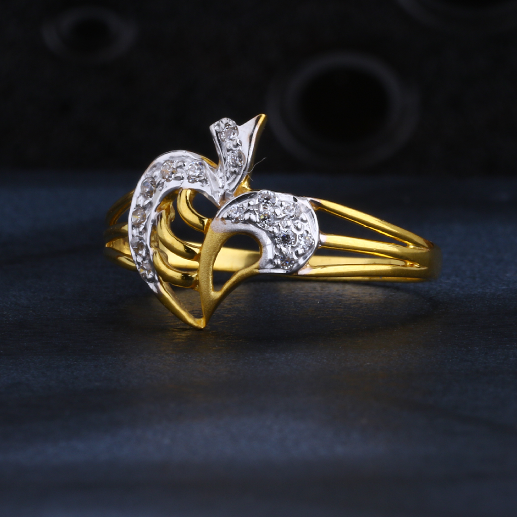 22CT Gold CZ Ladies Ring LR1545