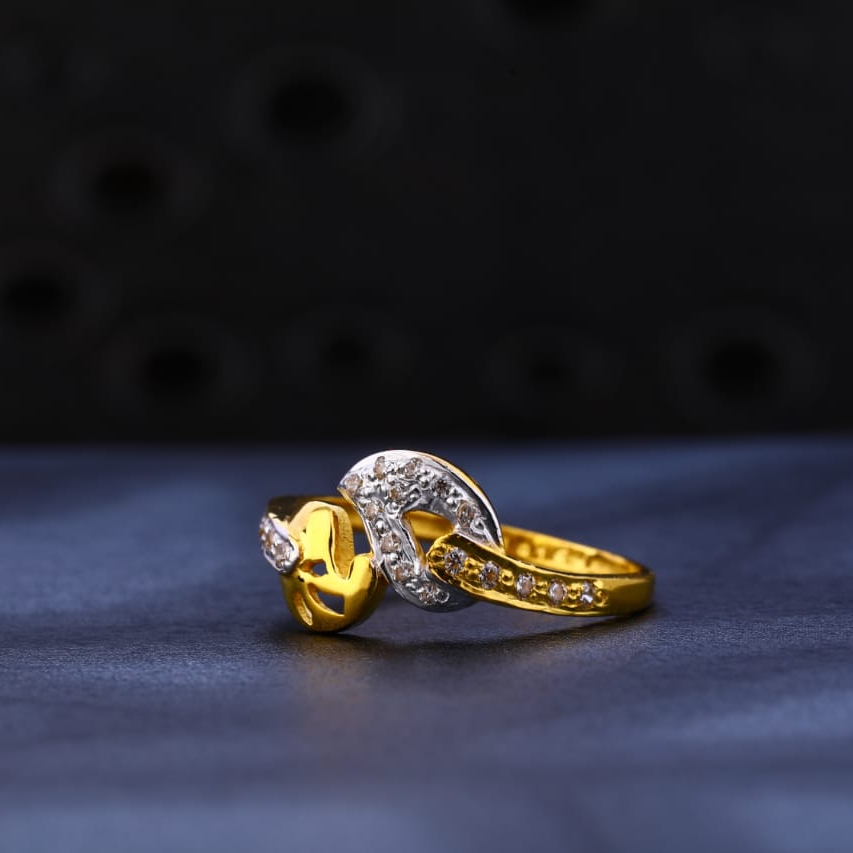 22KT Gold CZ Designer Ladies Ring LR1170