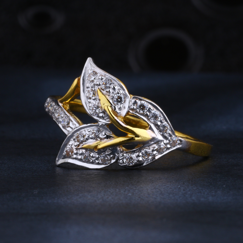 22CT Gold Hallmark Delicate Ladies Ring LR1532