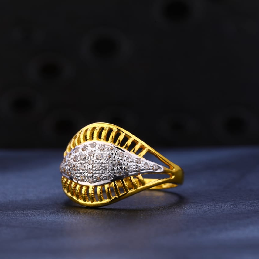 916 Gold CZ Hallmark Fancy Ladies Ring LR1149