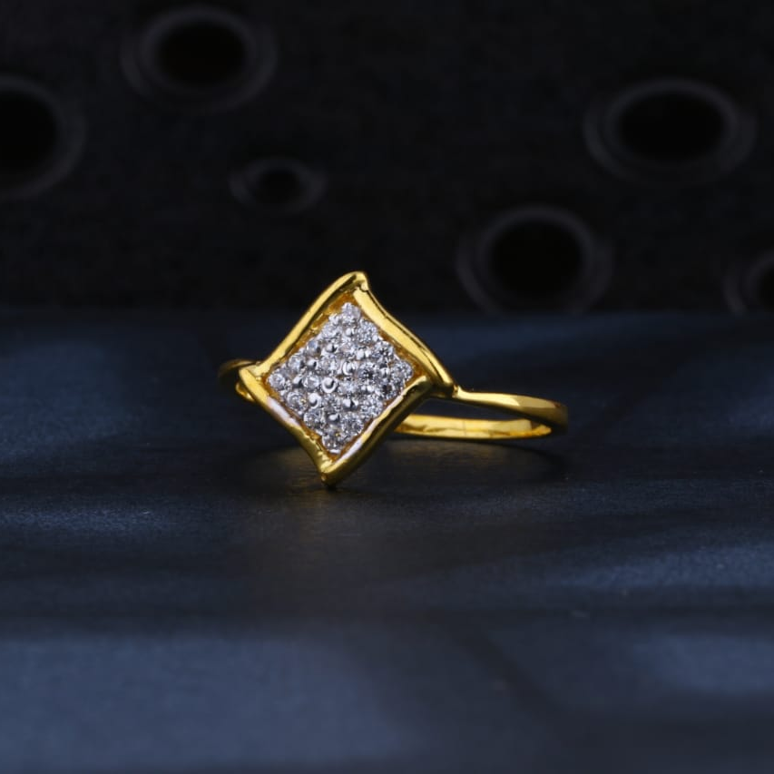 22KT Gold CZ Hallmark Delicate Ladies Ring LR1361