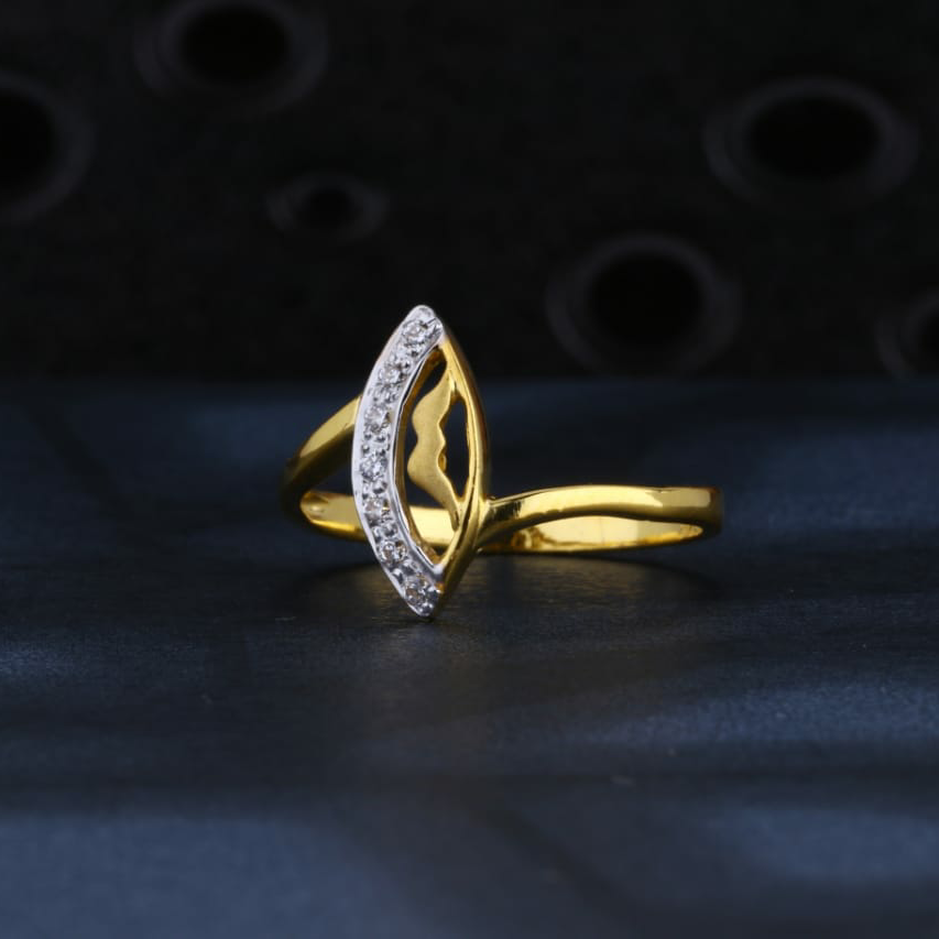 22KT Gold CZ Ladies Ring LR1372