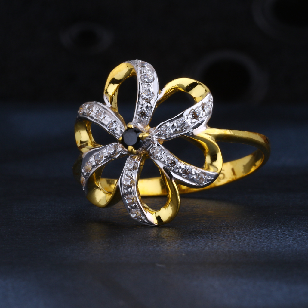 22CT Gold Ladies CZ Ring LR1339