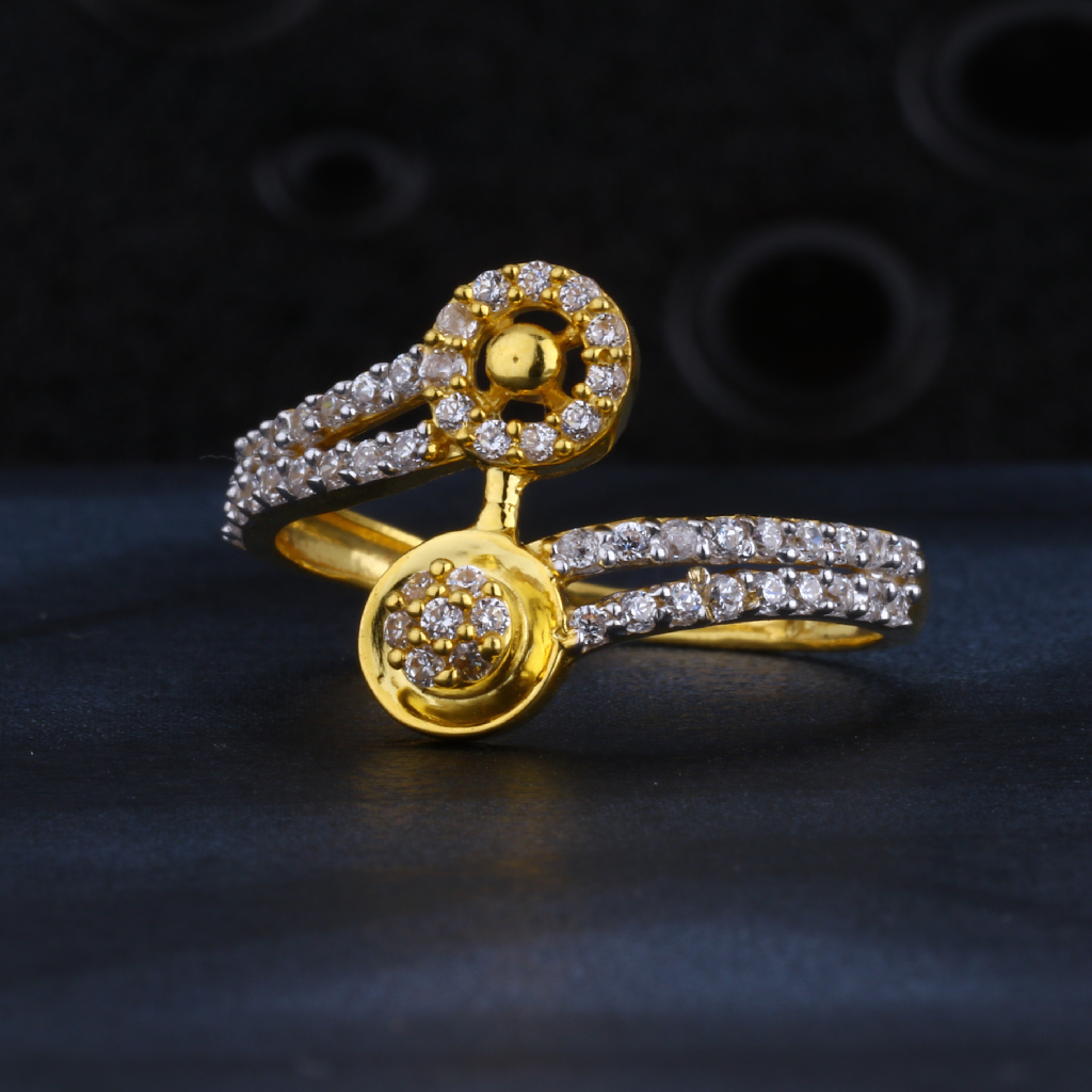 22CT Ladies Gold Designer CZ Ring LR1325