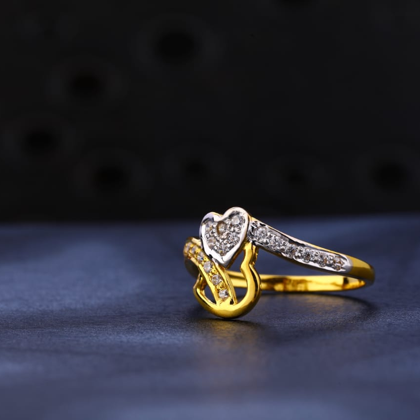 916 Gold CZ Hallmark Ladies Delicate Ring LR1282
