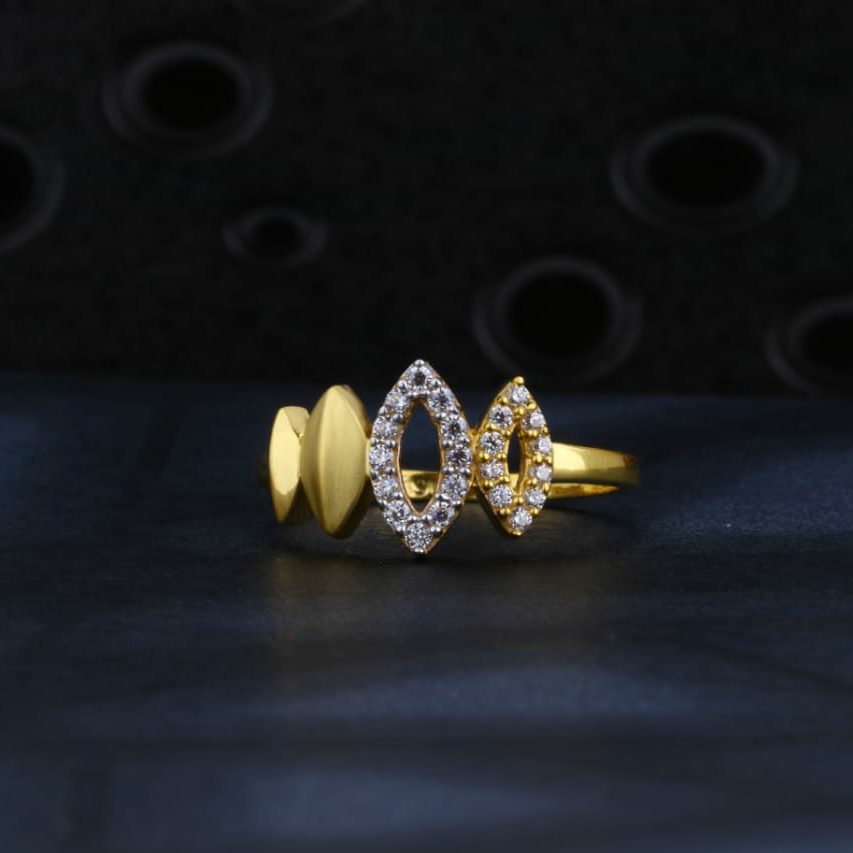 22KT Gold CZ Ladies Ring LR1494