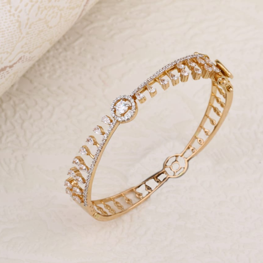 750 rose Gold Ladies Exclusive Kada Bracelet RLKB327