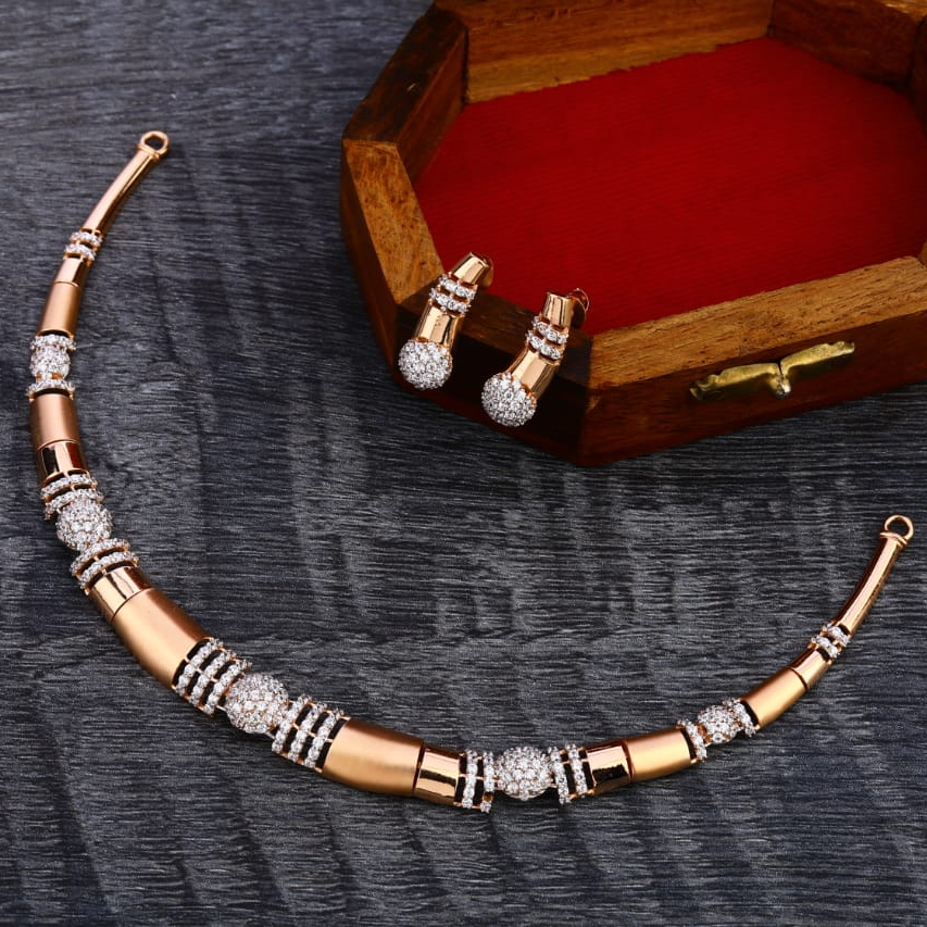 750 Rose Gold Hallmark Designer Ladies Necklace Set RN322