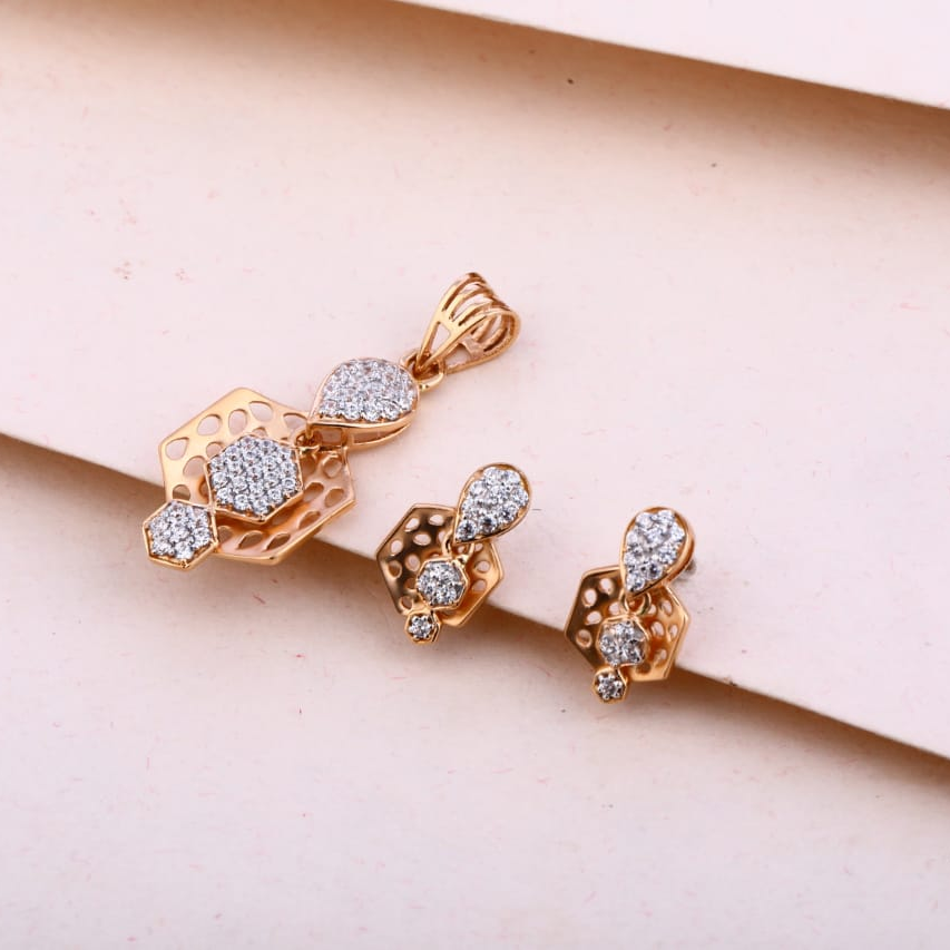 18KT Rose Gold Ladies Fancy Pendant Set RPS185