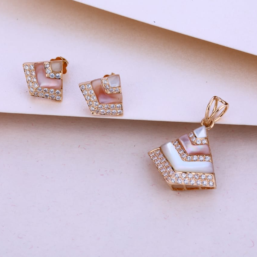 18KT Rose Gold Ladies Classic Pendant Set RPS175