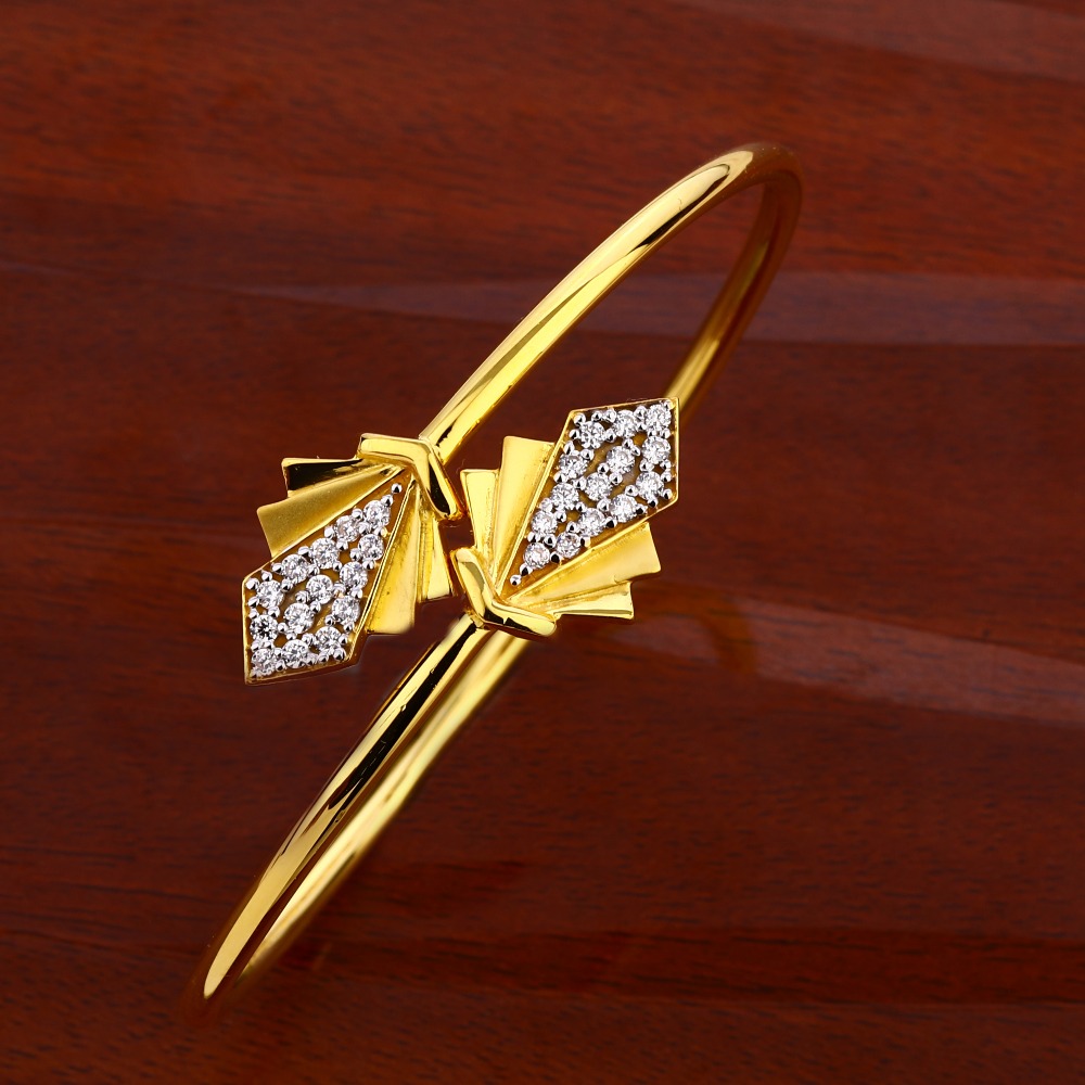 18CT CZ Ladies Fancy Kada Bracelet LKB175