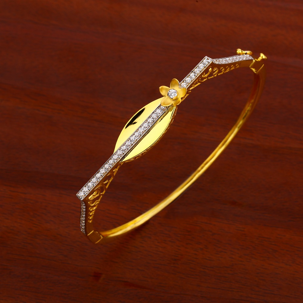 18KT Women's CZ  Delicate Gold Kada Bracelet LKB163