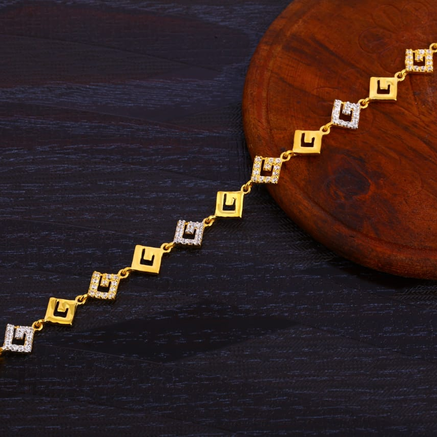 916 Gold Ladies Exclusive Bracelet LB362