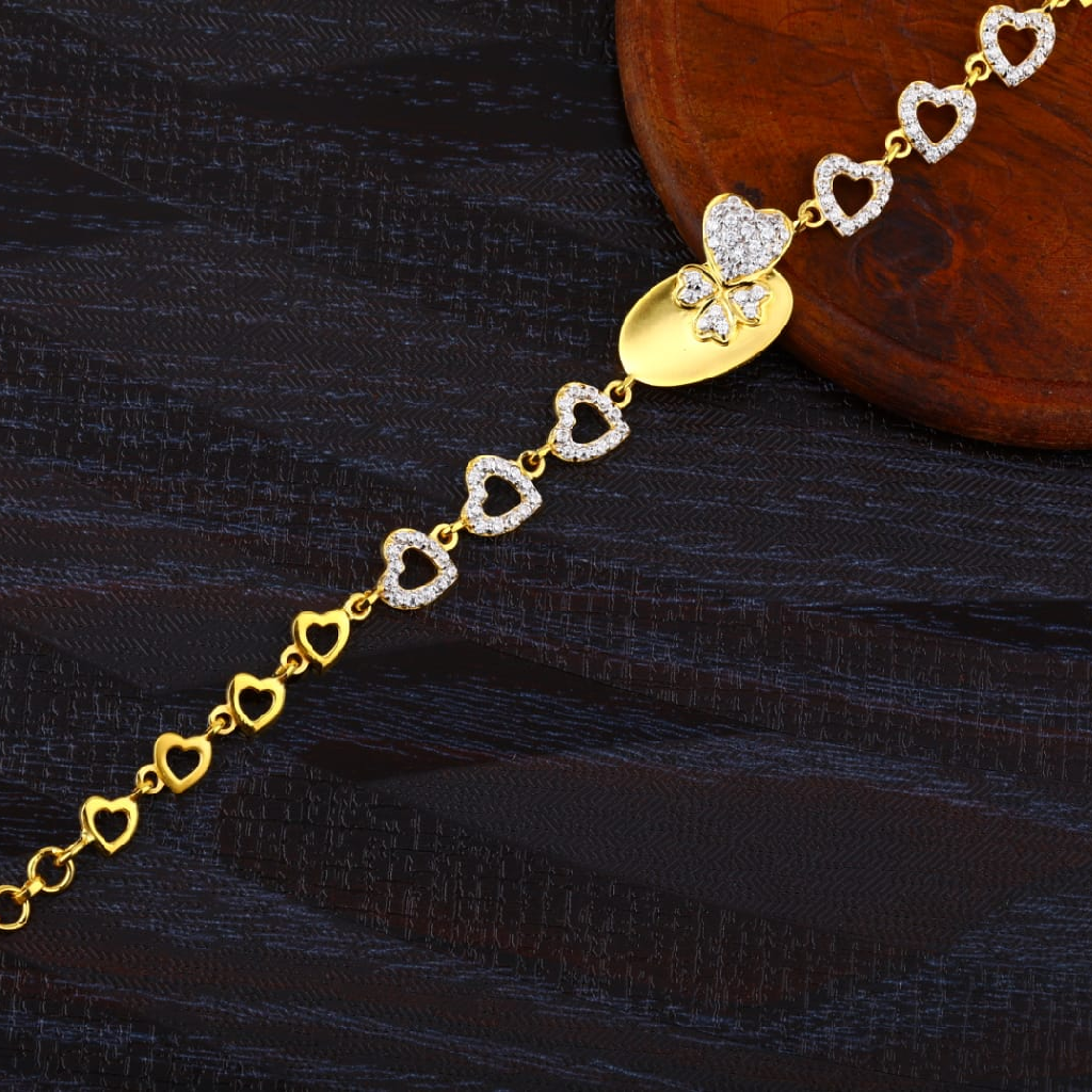 916 Gold Ladies Hallmark Bracelet LB414