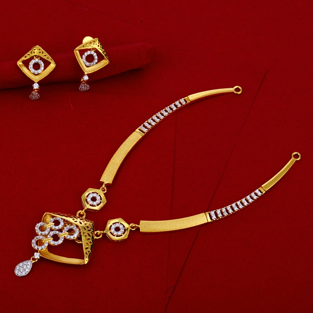 22CT Gold Hallmark Delicate Necklace Set LN247