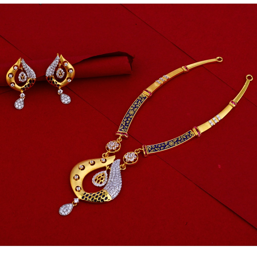 916  Gold CZ  Hallmark Gorgeous Ladies Necklace Set LN81