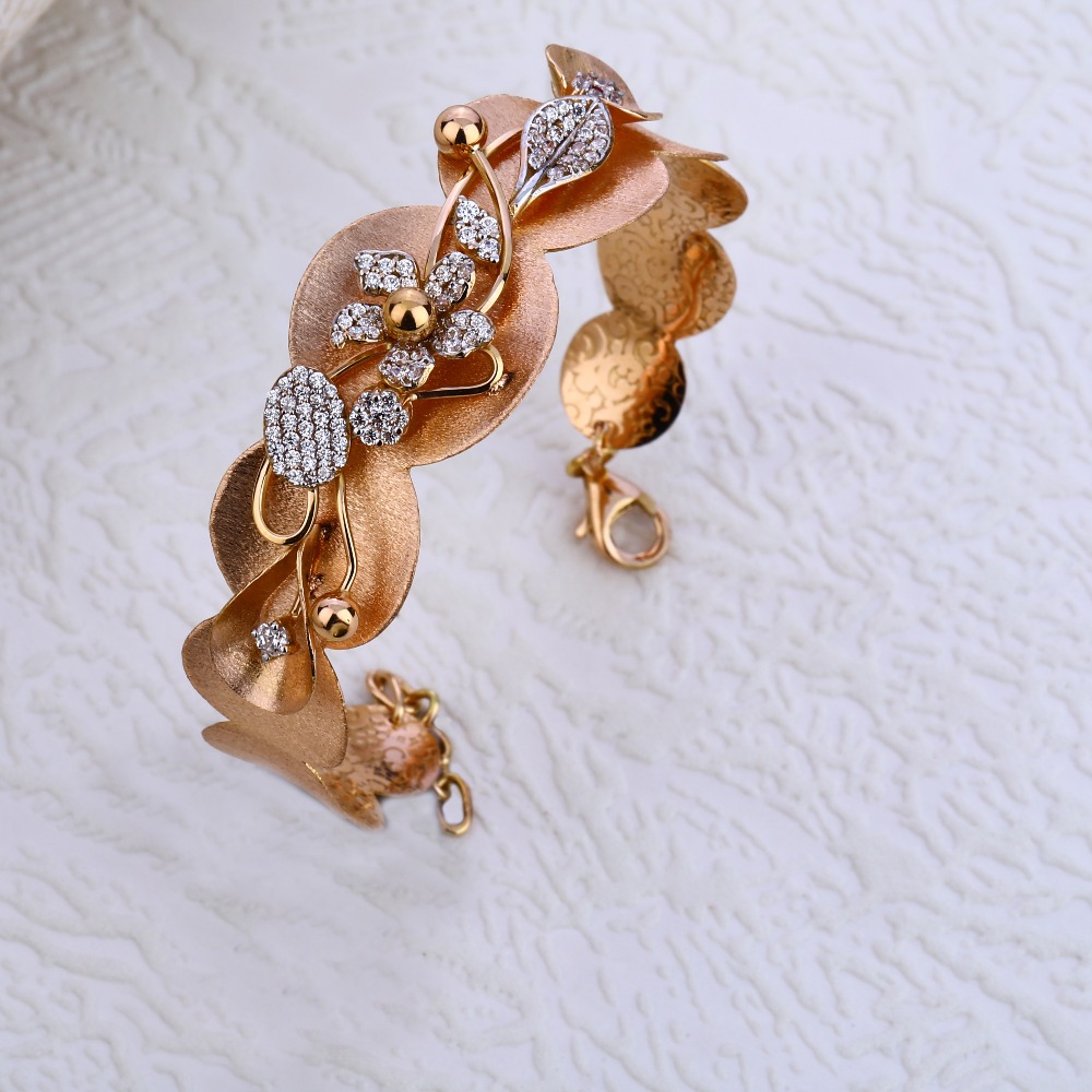 750 Rose Gold Ladies Classic  Kada Bracelet RLKB264