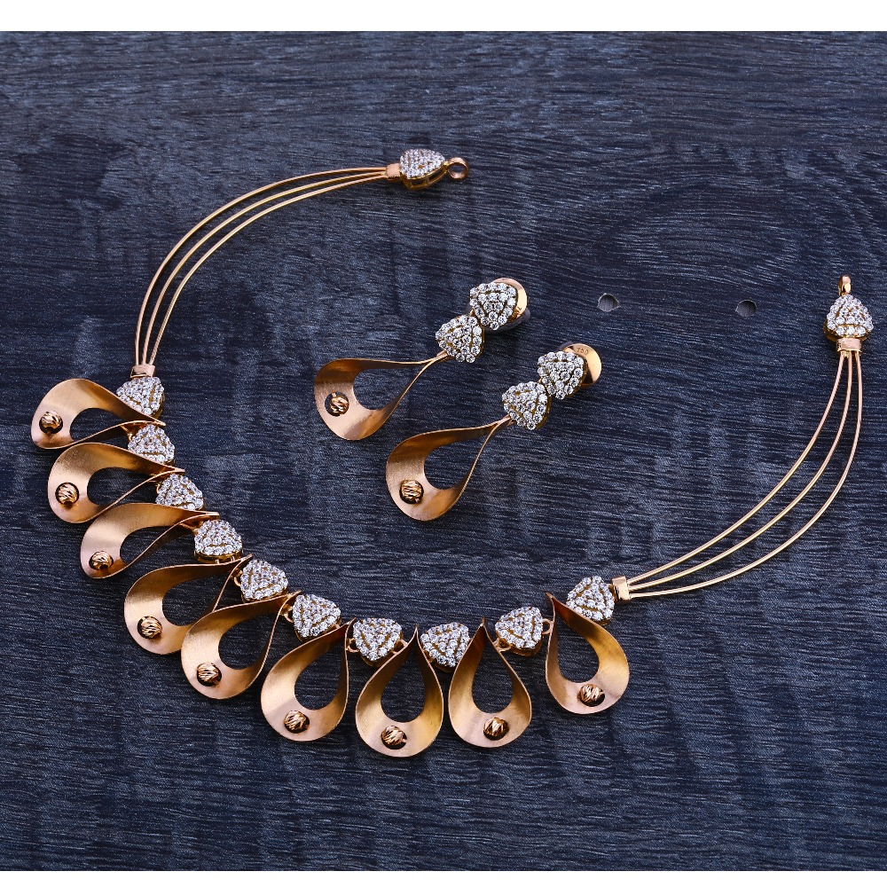 750 Rose Gold Women's Necklace Set RN213