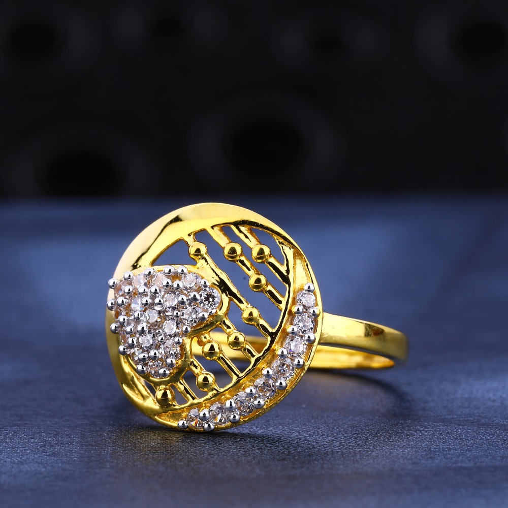 22kt gold  women's gorgeous hallmark cz  ring lr604