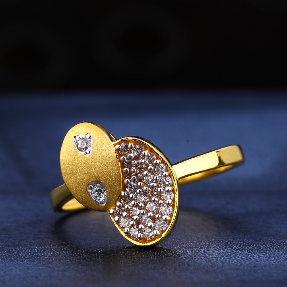 916 gold cz  stylish ladies ring lr581
