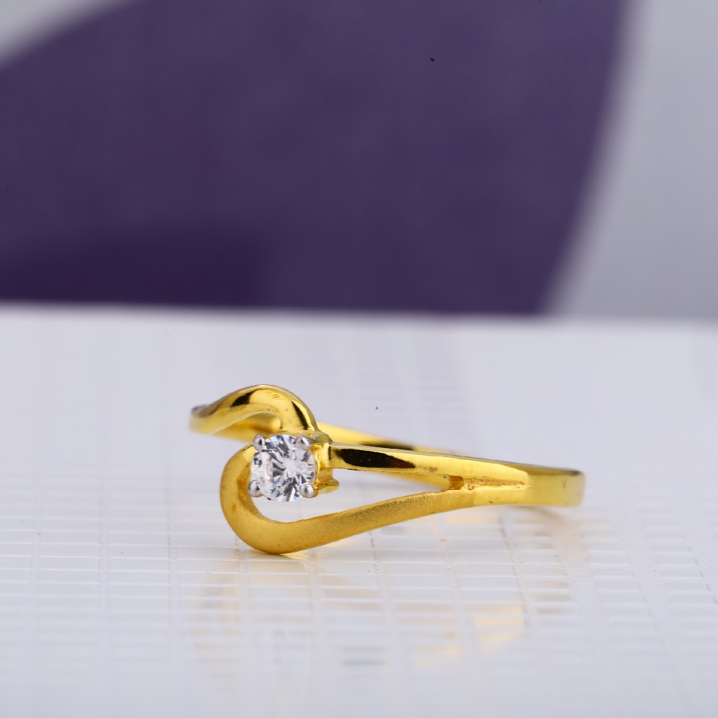 916 Ladies Designer  Single Stone Ring LSR63