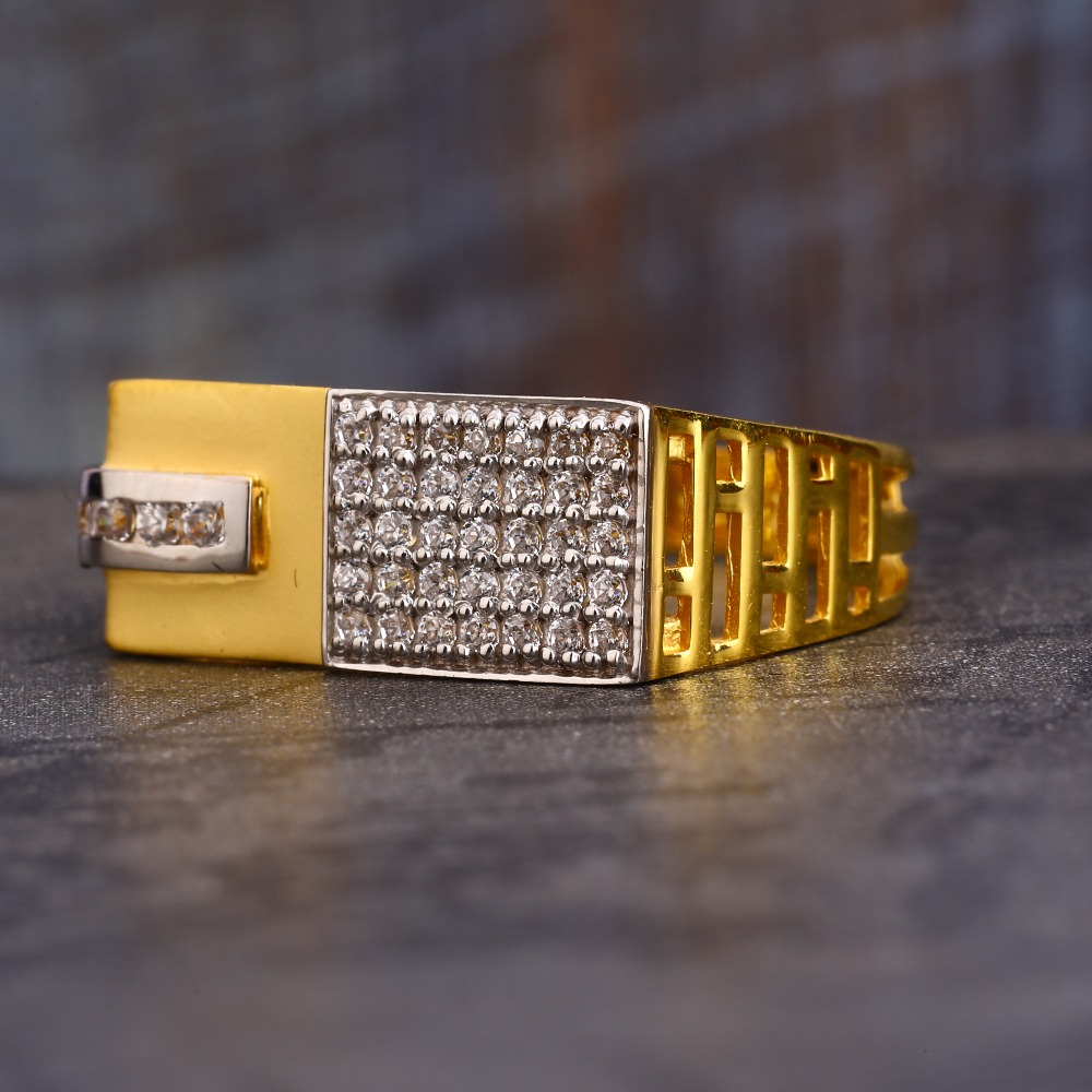 22CT CZ  Gold Hallmark designer Gentlemen's Ring MR576