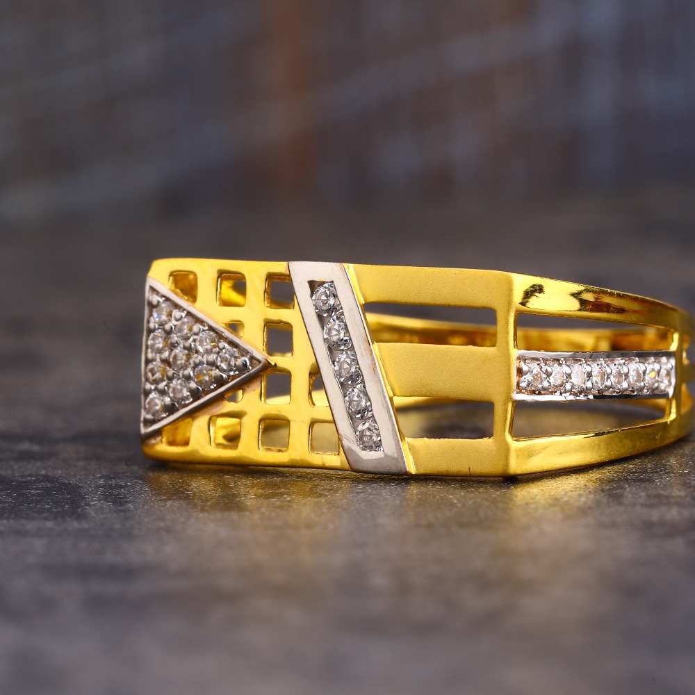 916 Gold CZ Hallmark Men's Ring MR608