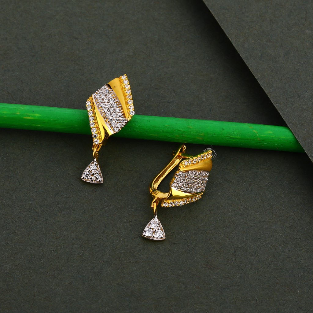18CT Gold Hallmark Stylish CZ Bali LFB90