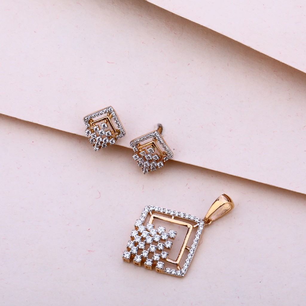 750 Rose Gold Women's Fancy Pendant Set RPS157