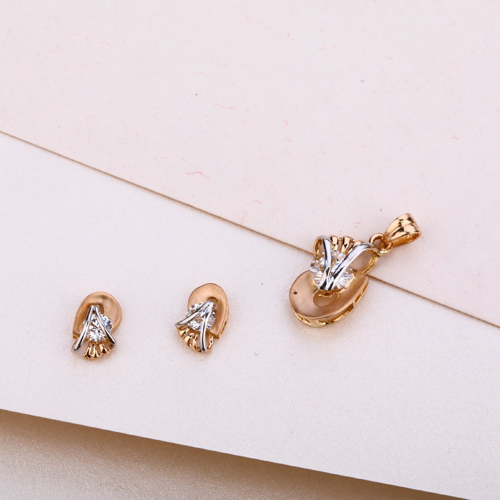 18CT Rose Gold Hallmark Pendant Set RPS09