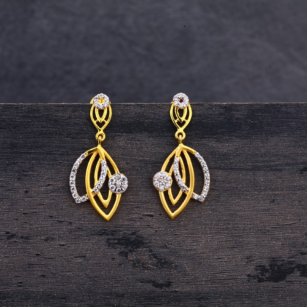 22Kt Gold Women's Designer Hallmark Earring LJE238