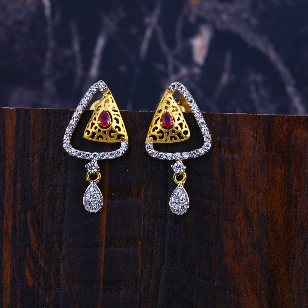 916 Cz Exclusive Women's Earring LFE284