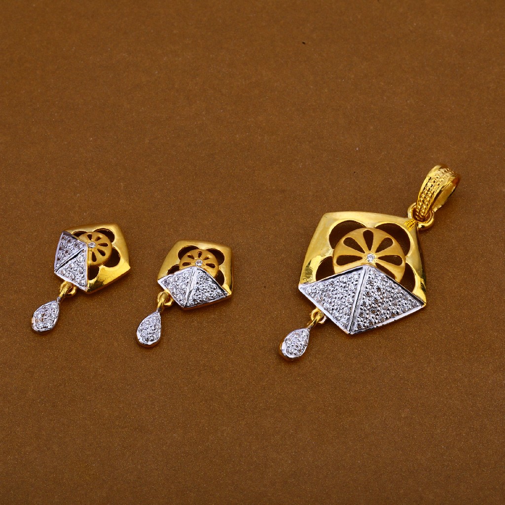 22Ct Gold Fancy Ladies Hallmark Pendant Set FPS207