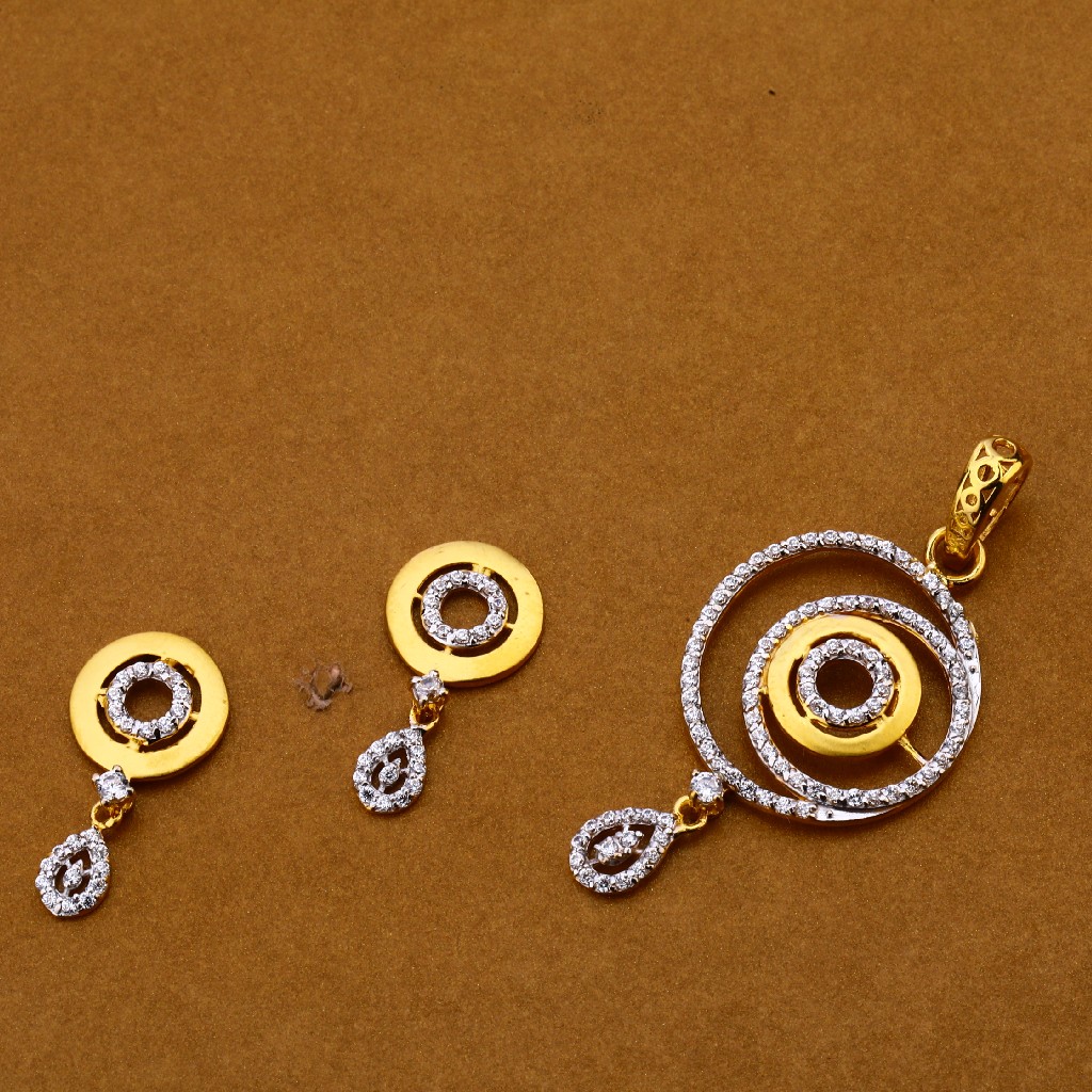 916 Cz Gold Designer Pendant Set FPS146