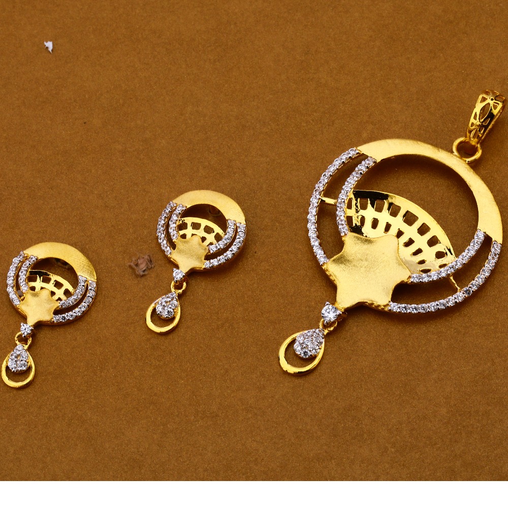 916 Gold Ladies Hallmark Classic  Pendant Set FPS180
