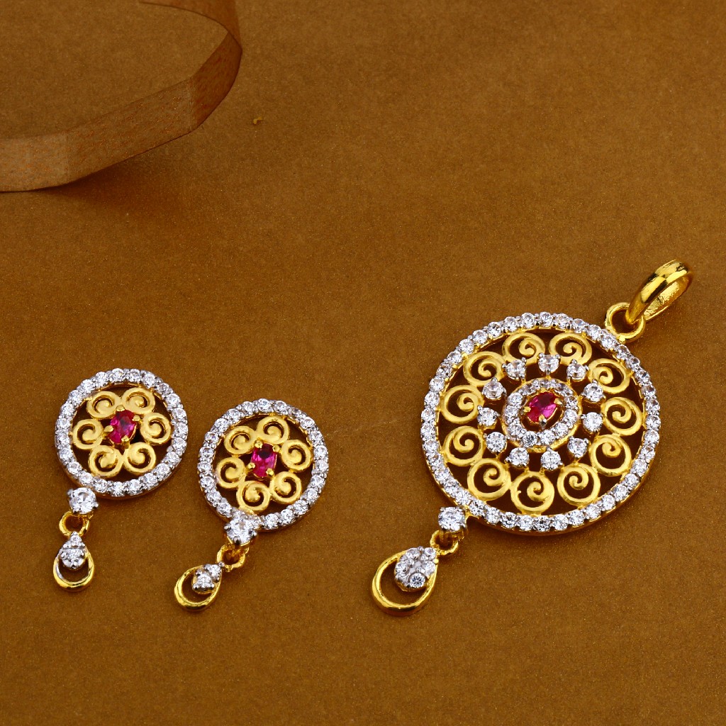 22Kt Gold Hallmark Designer Ladies Pendant Set FSP54
