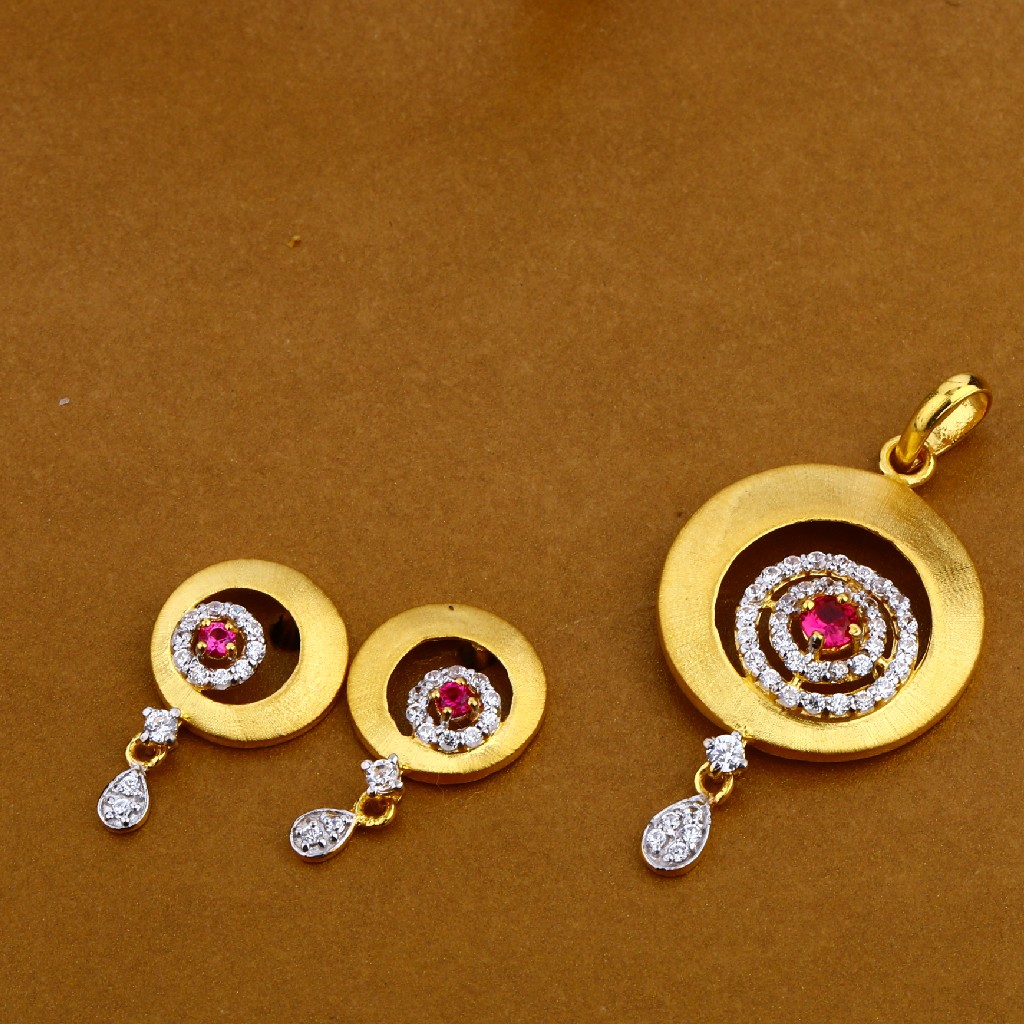 916 Cz Hallmark   Pendant Set FPS29