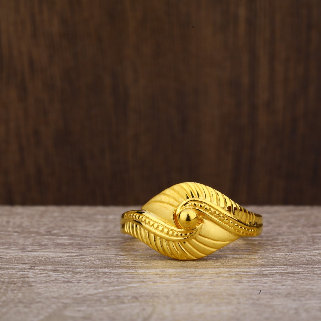 916 Gold Women's Designer Plain Ring LPR236