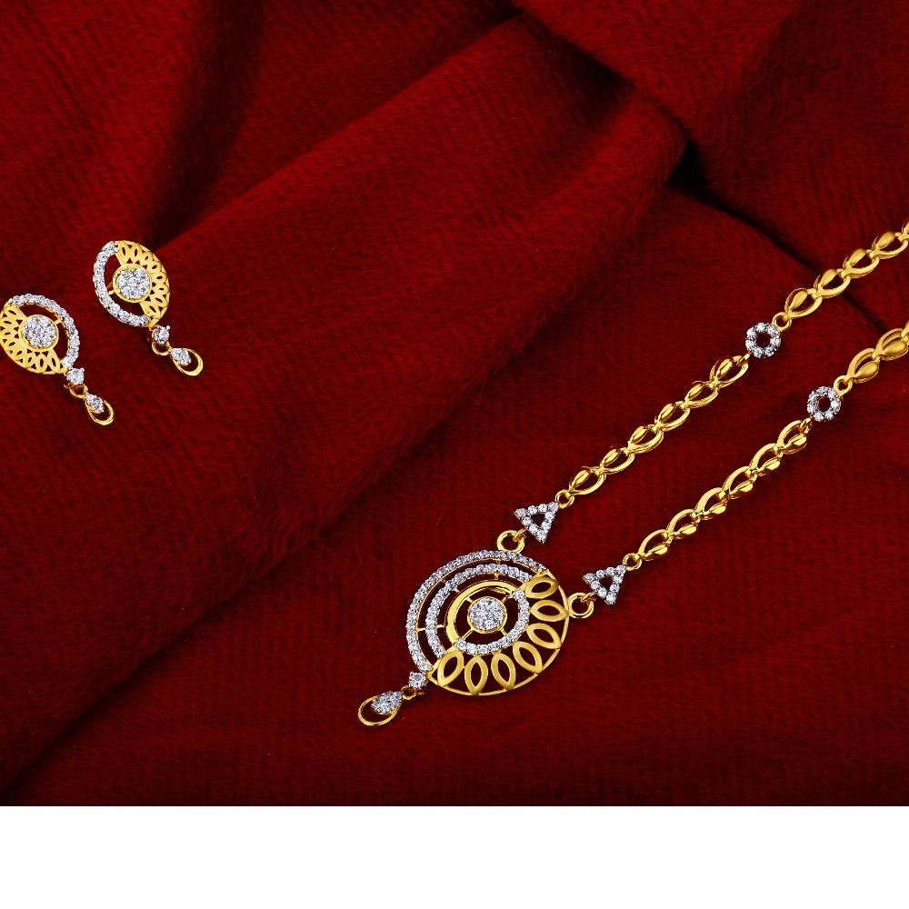 916 Gold Ladies  Hallmark Exclusive  Chain Necklace CN21