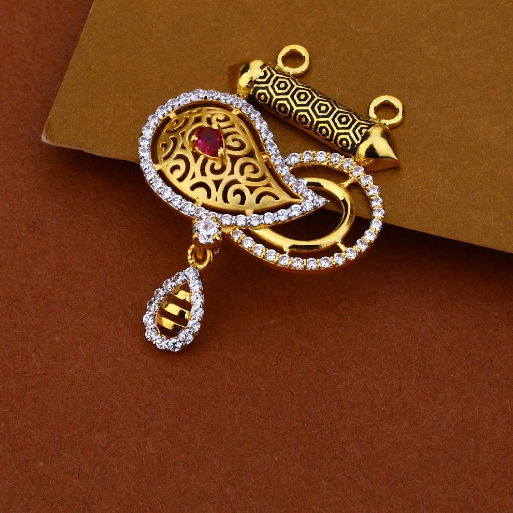 916 Gold Fancy Cz Pendant MP103