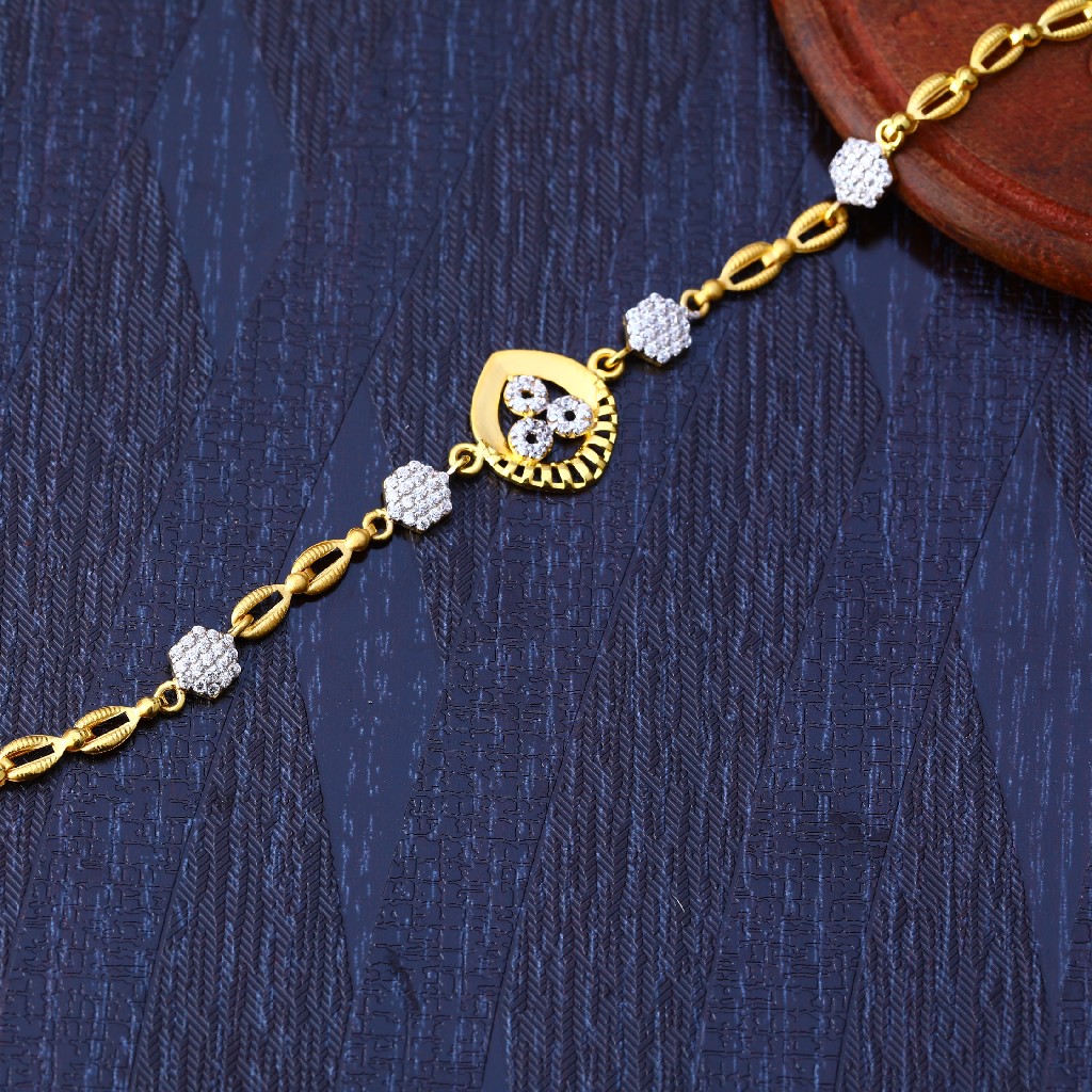 916 Gold designer Ladies Bracelet LB230
